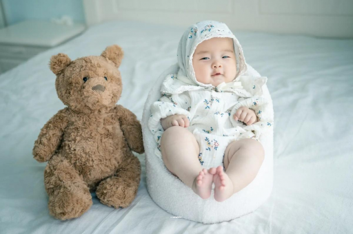 涟源宝宝吃不饱母乳的症状